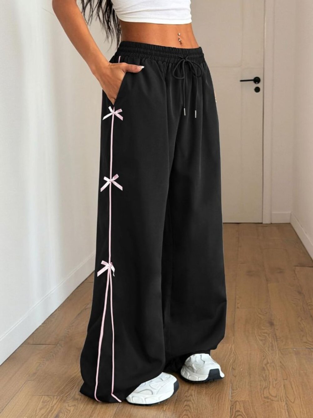 Trendy Y2K Baggy Wide Leg Parachute Pants with Pockets for Women - Comfy - Picture 4 of 5